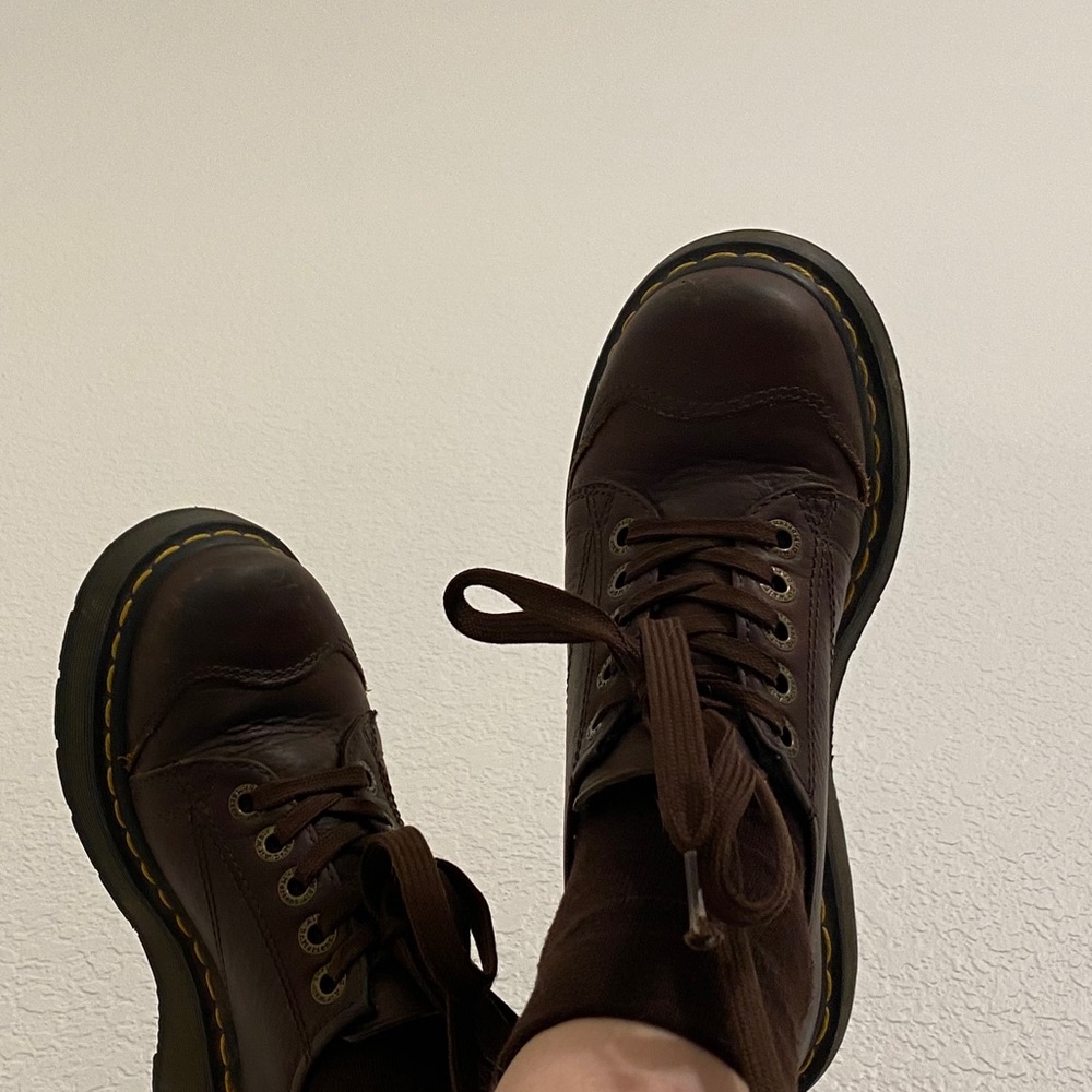 Doc Marten Airwave’s Brown